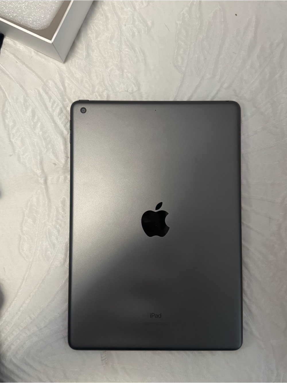 Apple iPad 8th generation - Space Gray